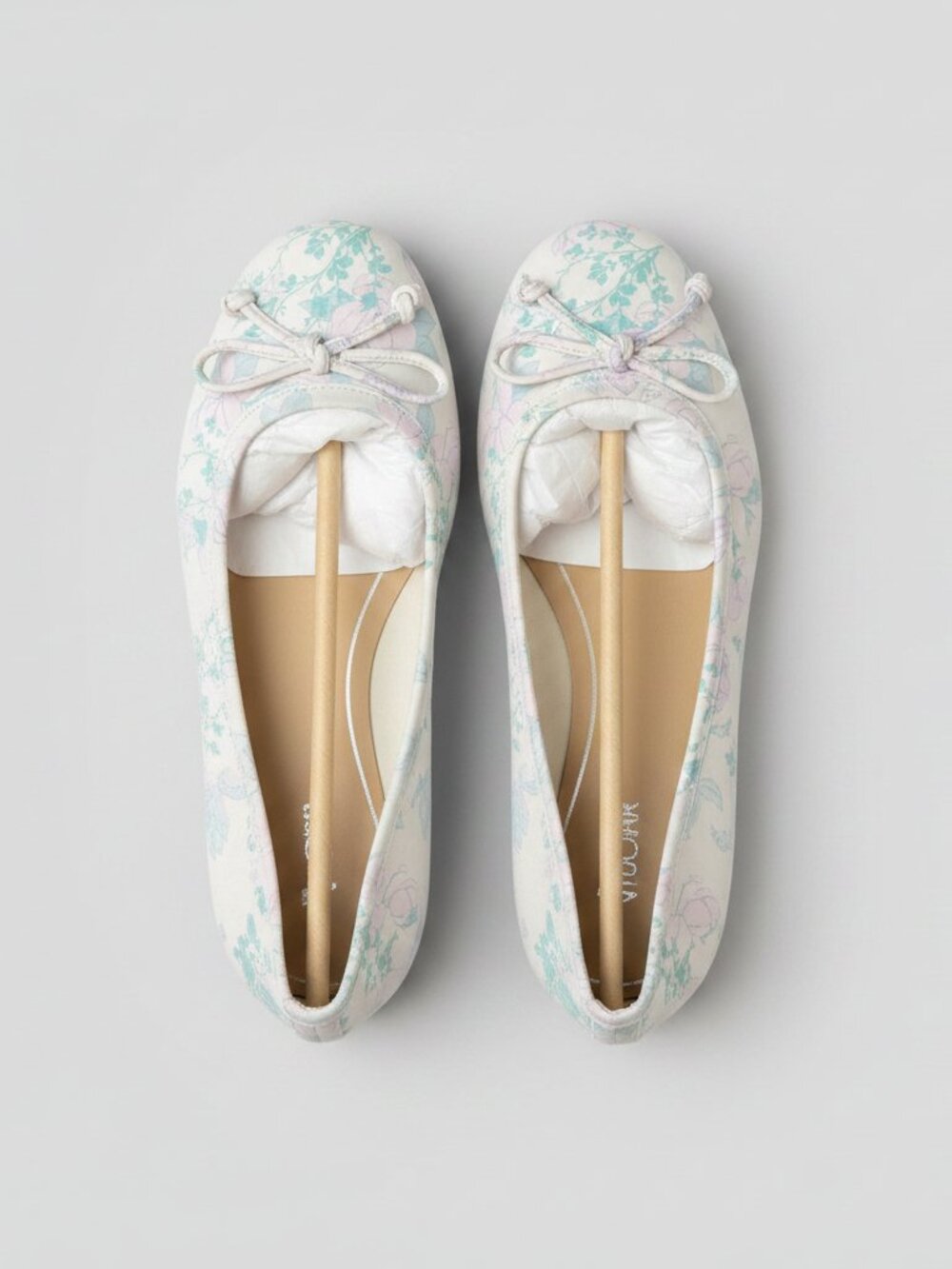 Vionic Callisto Botanical Ballet Flats Ivory Floral Size 6 M NWB - Picture 2 of 6